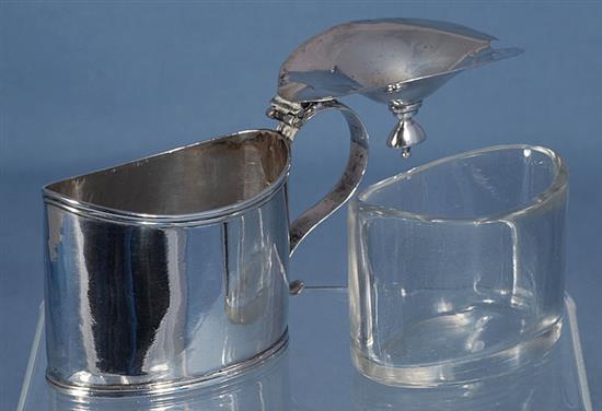 A George III silver mustard pot, by William Abdy, Length, 108mm, weight, 2.8oz/90grms